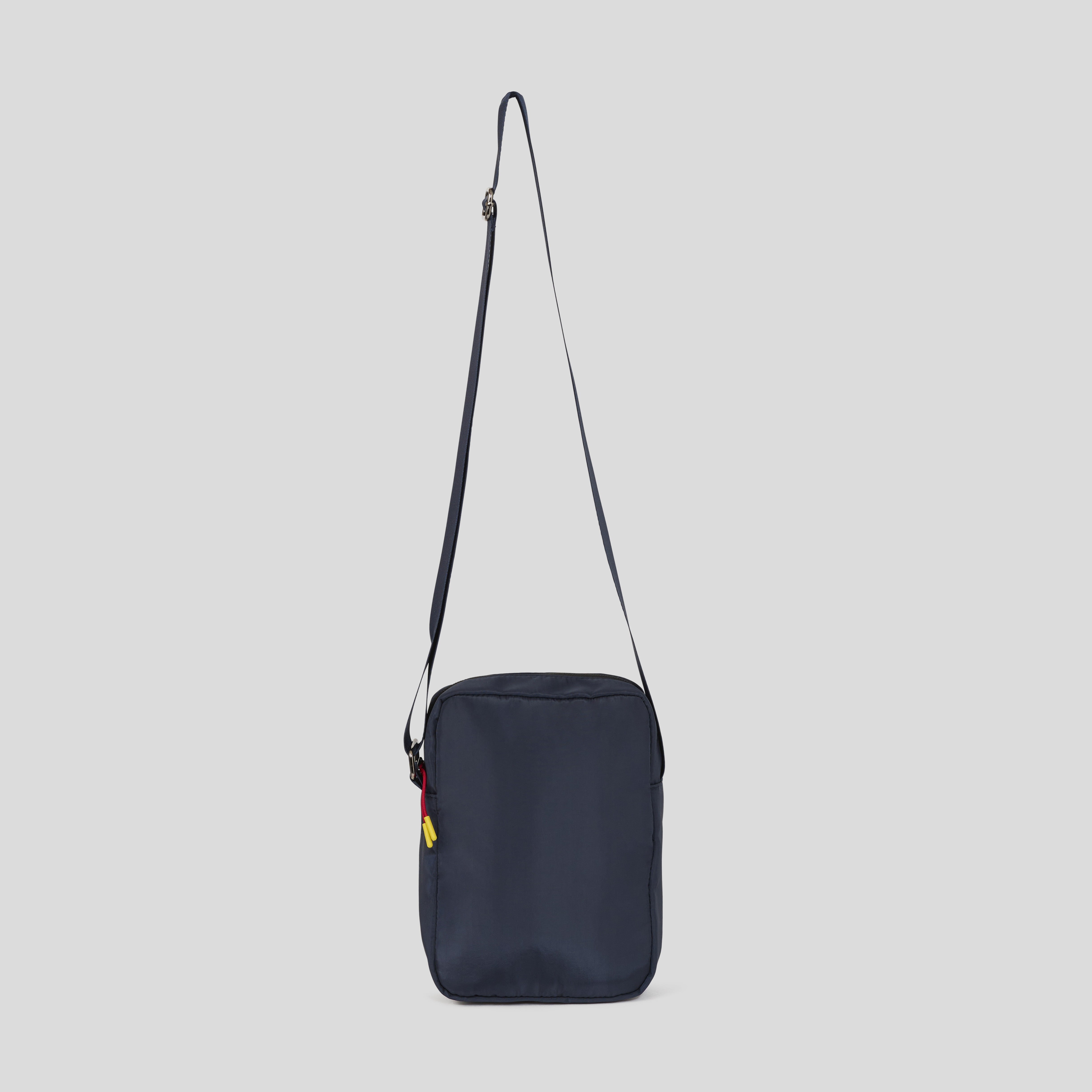 Red Bull Racing F1 Team 2026 Cross Body Bag Unisex - Surf The Web